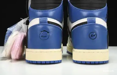 DH3227-105 1 HIGH SCOTT × SP OG AIR NIKE × TRAVIS JORDAN FRAGMENT RETRO 0607